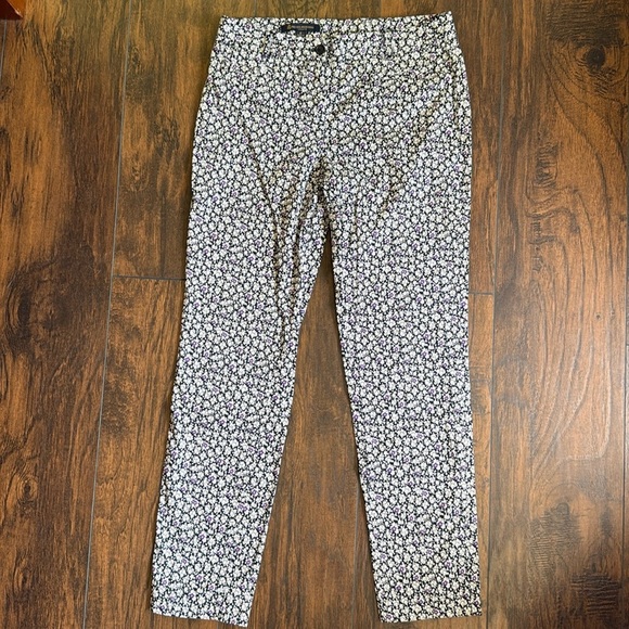 Brooks Brothers Pants - Brooks Brothers Pants Women’s Size 2 Natalie Fit purple and white flowers.. (F)